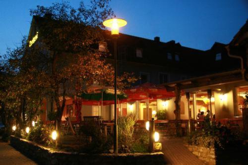 Hotel Gasthof Am Schloss Pilsach Kültér fotó