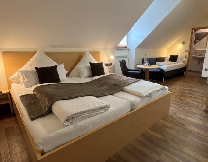 Hotel Gasthof Am Schloss Pilsach Kültér fotó